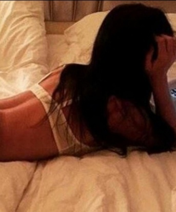 💋 Живу в Москве, где создам для тебя атмосферу истинного удовольствия. Мои услуги охватывают широкий спектр: классический секс, оральные ласки, эротический массаж, стриптиз и многое другое. 😈 Я уверена, что ты останешься доволен нашей встречей, потому что мои гости оставляют только положительные отзывы. 😉 А чтобы ты мог оценить всю мою красоту, я прикрепила фото в профиле. Не медли, позвони мне, и я превратю твои фантазии в реальность! 🔥 Инна
